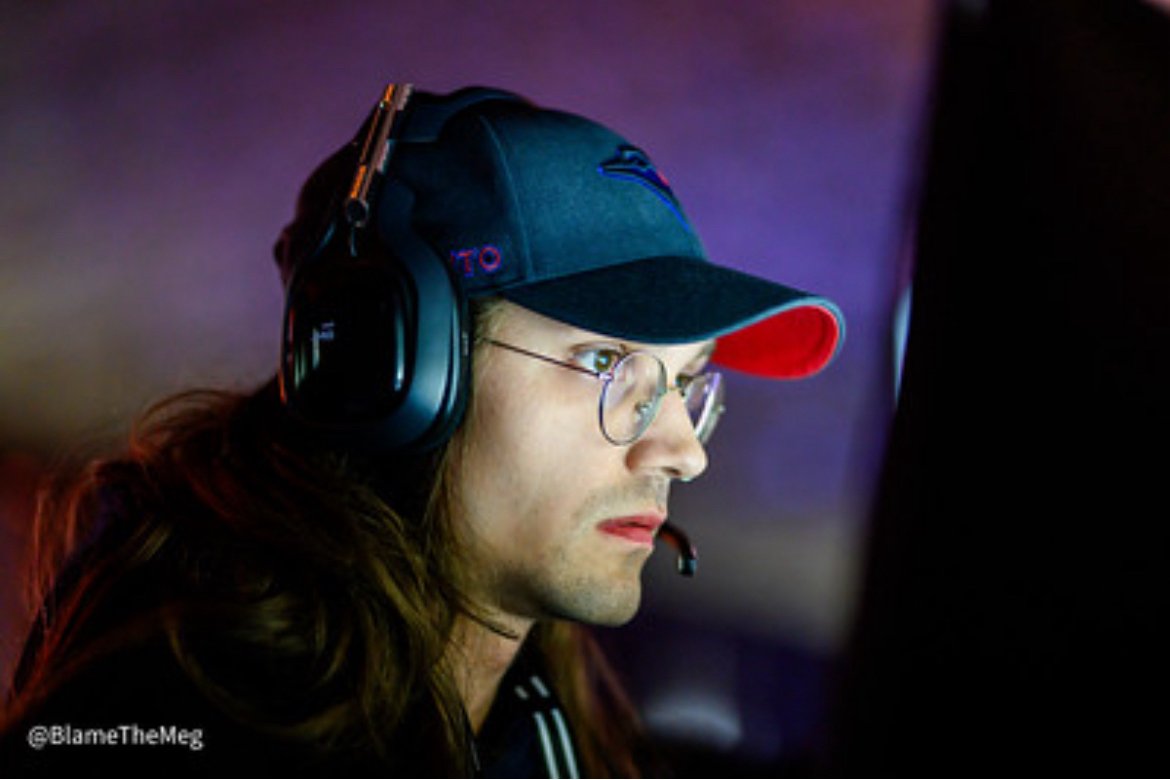 Paradox Gaming Official (@theparadox_esg) on Twitter photo 📸 Huge shoutout to <a href="/BlameTheMeg/">Meg @ Home 😴😴 📸</a> for capturing some absolute 🔥 shots of our Halo squad at this past weekend’s event!
<a href="/MattieMathias_/">Mattie 🌹</a> <a href="/dehtonate/">nate</a>
<a href="/Coyokic/">Coyote</a> <a href="/atticusfours/">For Atticus</a>
The energy. The focus. The passion. 💪
Paradox Halo is built different. #ParadoxEsports #HaloEsports 📸 Huge shoutout to <a href="/BlameTheMeg/">Meg @ Home 😴😴 📸</a> for capturing some absolute 🔥 shots of our Halo squad at this past weekend’s event!
<a href="/MattieMathias_/">Mattie 🌹</a> <a href="/dehtonate/">nate</a>
<a href="/Coyokic/">Coyote</a> <a href="/atticusfours/">For Atticus</a>
The energy. The focus. The passion. 💪
Paradox Halo is built different. #ParadoxEsports #HaloEsports