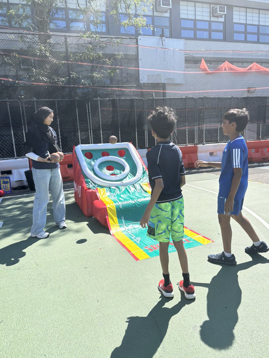 Summer Rising came alive at MS 172 with an unforgettable Carnival Day! 🎡🍿 From giant slides and endless popcorn to exciting games and prizes, our students filled the day with laughter, friendship, and summer joy!