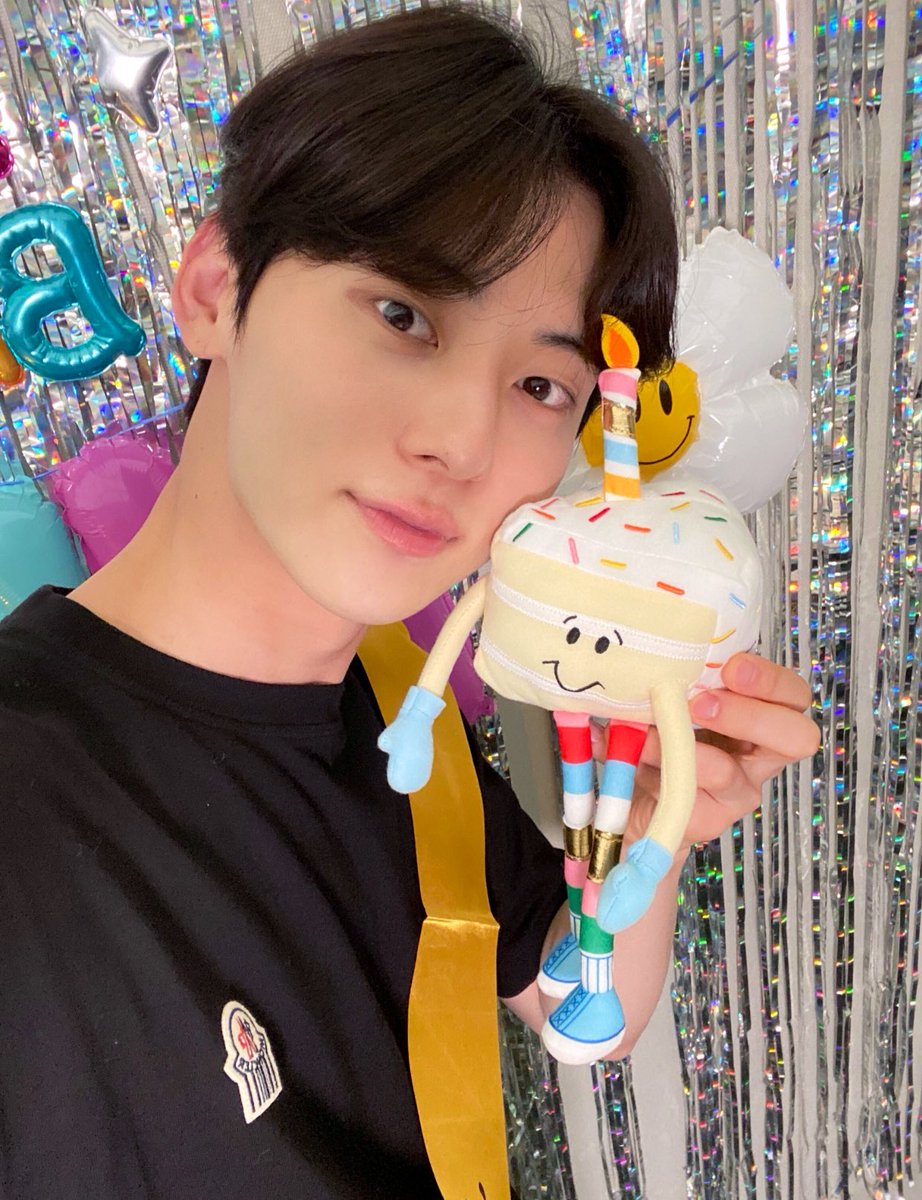 김퍼플💜🤴🏻🍑🧡 tweet media