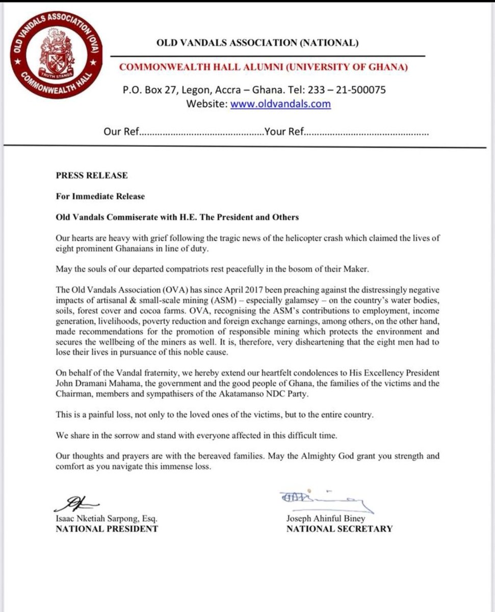 Old Vandals lower the global flag. Flyer half flag for the month to mourn the fallen heroes #GhanaMourns