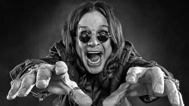 🎸 #Ozzy fans! 2 special docs coming! 🎸 

<a href="/BBC/">BBC</a>’s #ComingHome premiers 8/18: bit.ly/45aNy8s 

Tricky to watch on #LongIsland, but <a href="/paramountplus/">Paramount+</a> will release #NoEscapeFromNow later this year!  

Both honor a true #rocklegend 🥰 ~ <a href="/niqueWBAB/">domonique</a>