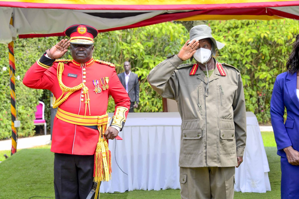KagutaMuseveni's tweet photo. On this day of retiring generals, I agree with those praising God for our army's achievements; what started as a laughable thing has become the backbone of this country. All the men who sacrificed their lives built Uganda, and I thank these officers for their contribution. https://t.co/rVdSK5J1Rg