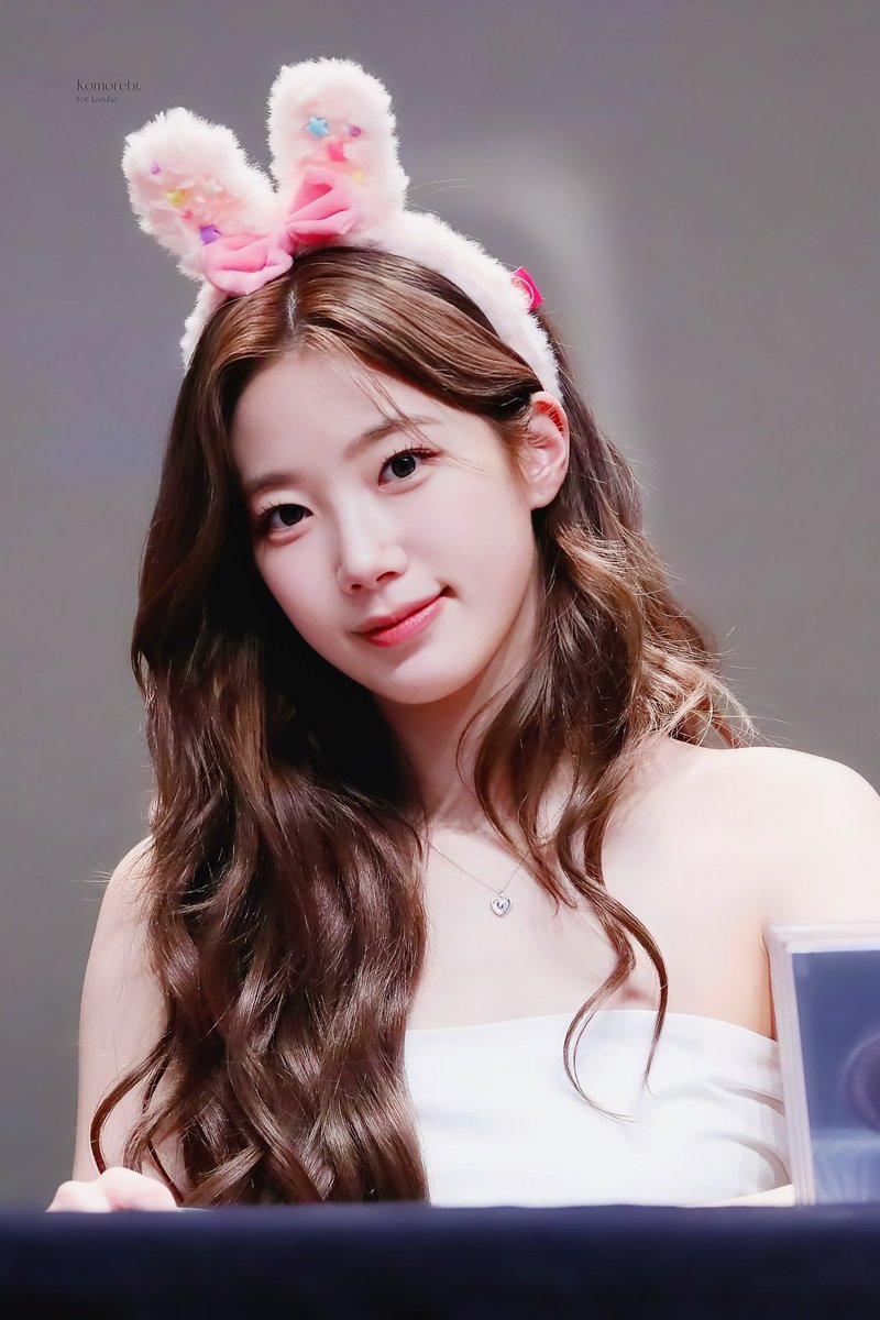 LE SSERAFIM HOT WSJ 第2回 先着LD SR カズハ LE SSERAFIM HOT WSJ 第2回 先着LD SR カズハ