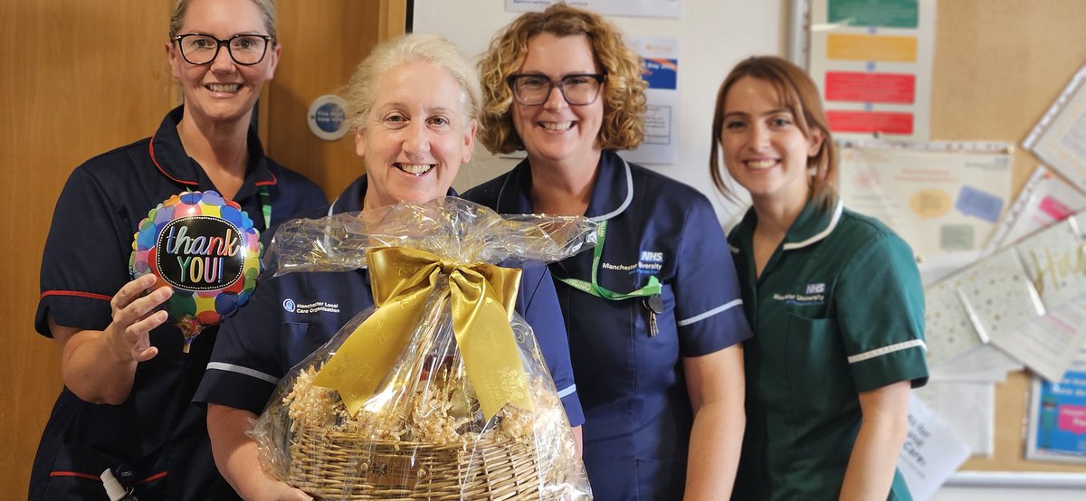 Today Associate Nurse Cath and the team received this beautiful Hamper and balloon from a patients family for supporting and caring for their loved one. This lovely gesture was greatly appreciated by the team. #TeamTraffordMacmillan 💚💚