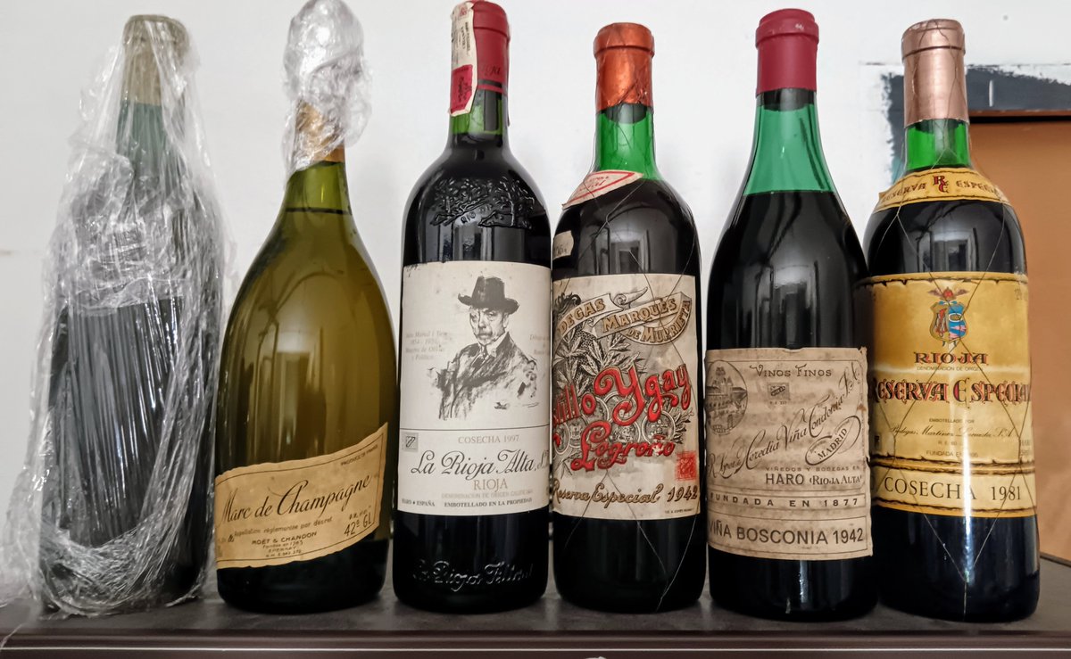 Mil cincuenta antiguas pesetas! No cuela ni por 10€ 😭😭 pero ya en mi colección, el resto también 🤣🤣