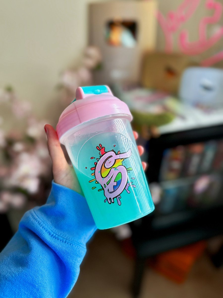 What’s in your shaker today? 🩵