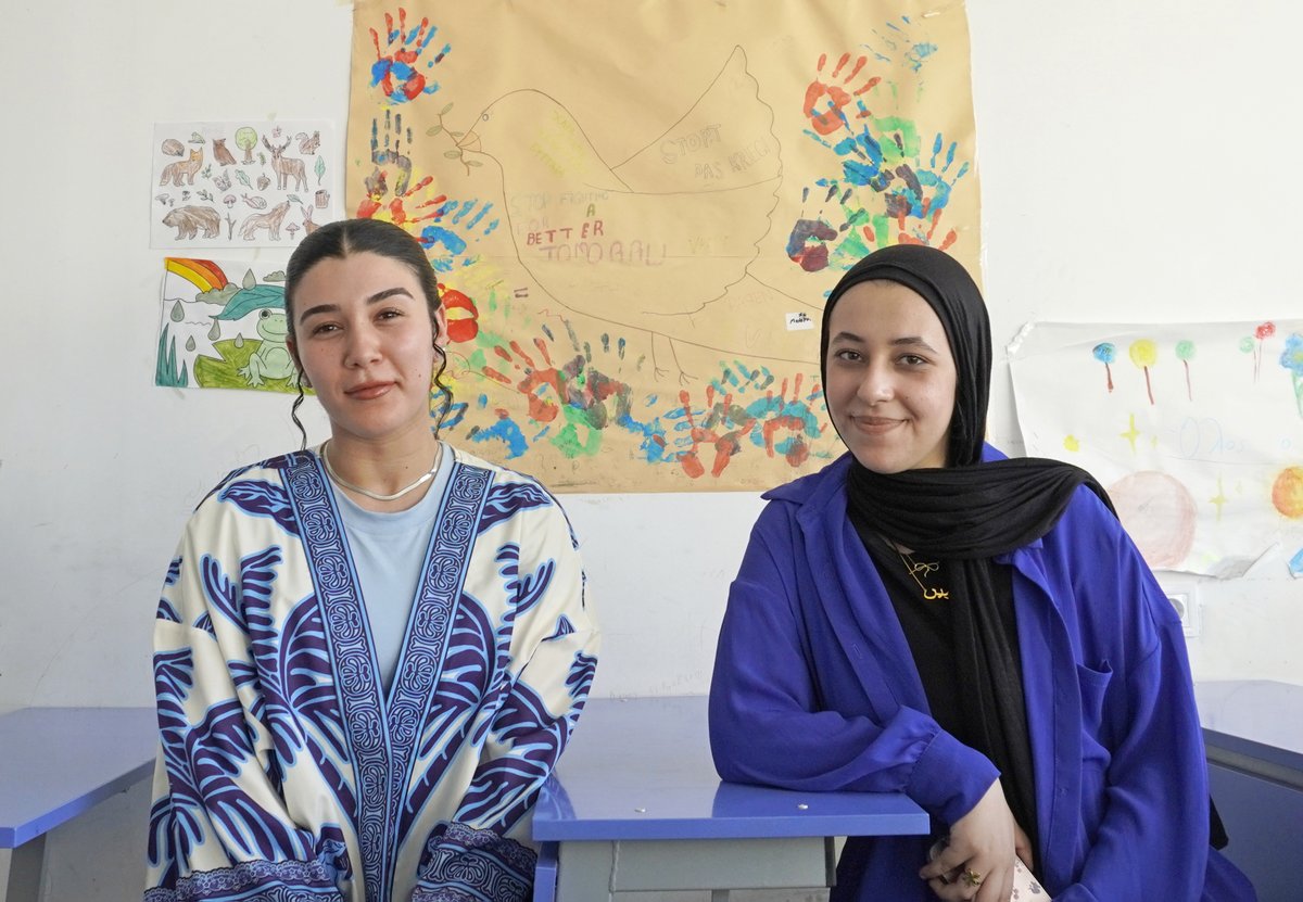 Nermine και Warda: Δύο φίλες, εθελόντριες δασκάλες παιδιών προσφύγων στο Εκπαιδευτικό Κέντρο της ΜΕΤΑδρασης, μοιράζονται την εμπειρία τους.

🌟Διαβάστε την ιστορία τους: bit.ly/45ndJYq

#EducationMatters #education4integration #ένταξη #εκπαίδευση #METAdrasiVolunteers