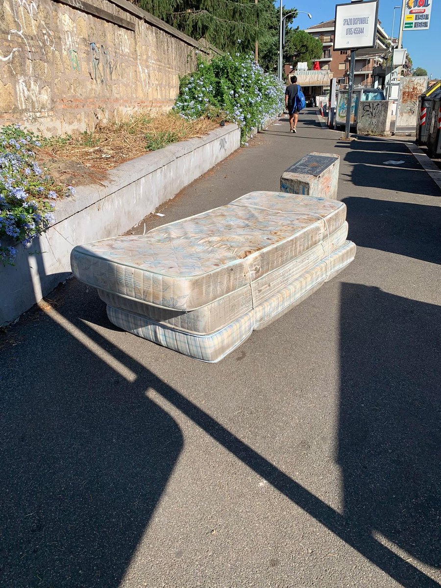 Materassi comodi per guardare il cielo la notte del 10 agosto 

Pensiamo a tutto