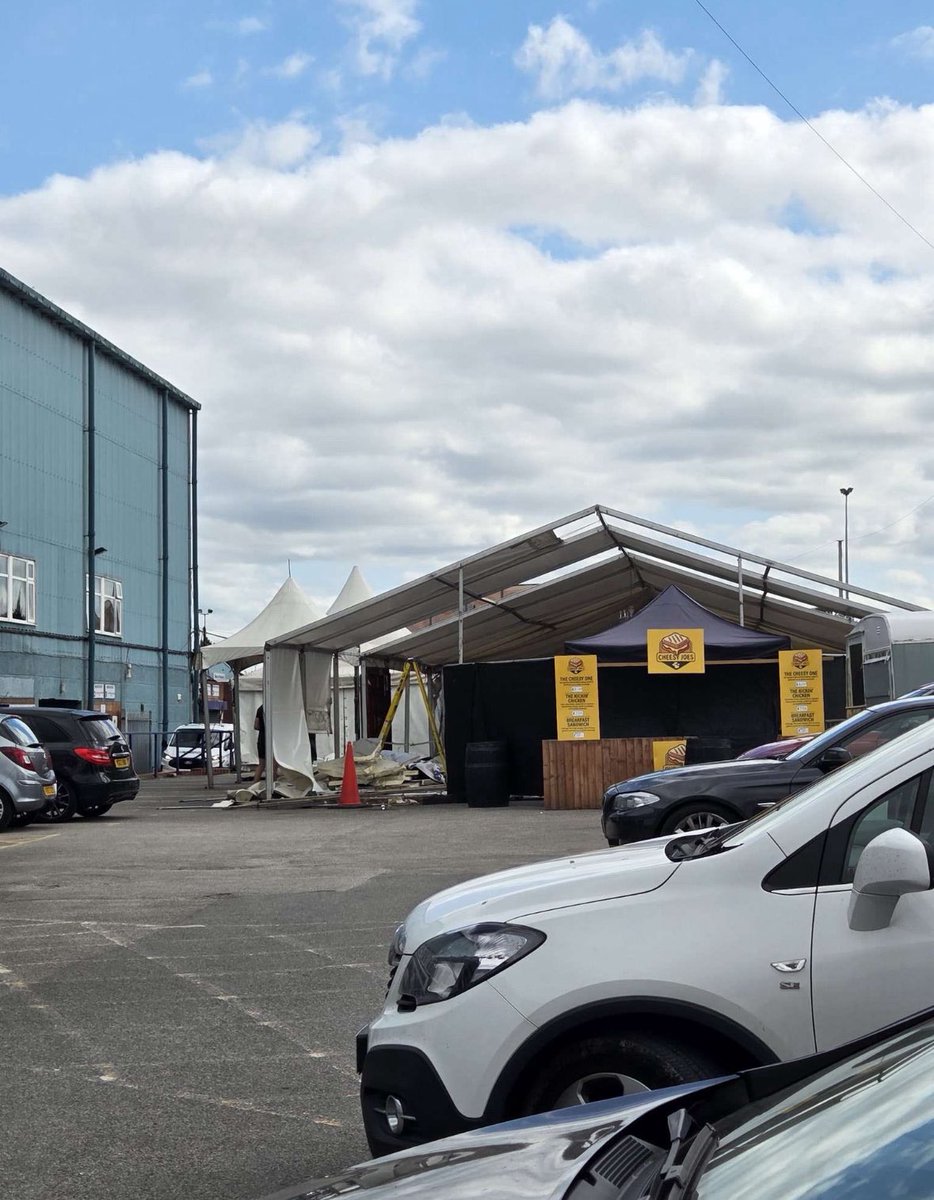 These are the scenes at Prenton Park today, after the Club ordered the closure of the Tent, ran by the Club’s Trust. 

This was a popular hotspot for Tranmere fans to meet and drink before the game.

Talk about disconnecting the fans from the club 🤯😳 #TRFC