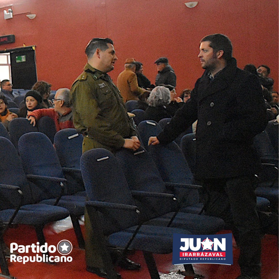 Diputado Juan Irarrázaval 👍🇨🇱 (@jirarrazavalr) on Twitter photo Acompañando siempre a nuestros carabineros de #ElMonte. 💚
#Aquí en su cuenta pública junto a nuestra concejal Beatriz Theiler 🎯
Juntos sacaremos a Chile adelante! 🇨🇱👊
 
#DiputadoRepublicano 💪 Acompañando siempre a nuestros carabineros de #ElMonte. 💚
#Aquí en su cuenta pública junto a nuestra concejal Beatriz Theiler 🎯
Juntos sacaremos a Chile adelante! 🇨🇱👊
 
#DiputadoRepublicano 💪
