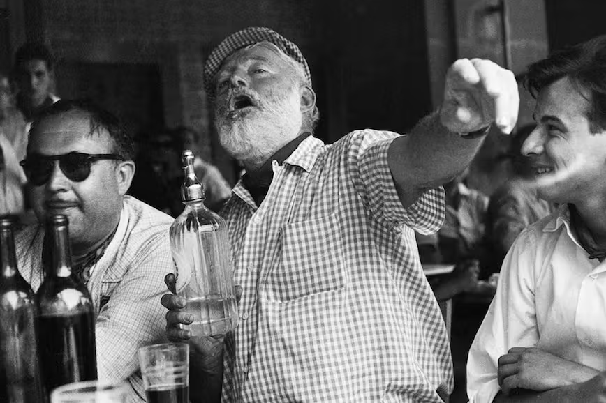 HistoryinaGlass's tweet photo. #HistoryInAGlass

Hemingway didn’t do light drinking. But this is as close as it gets.
The Hemingway Daiquiri aka Papa Doble was created at El Floridita in Havana during the 1930s.

It removed the sugar from the classic daiquiri and doubled the rum, replacing the sweetness with grapefruit juice and maraschino liqueur. The drink was blended with crushed ice and served frappé-style.

The earliest known version appears in Floridita Cocktails (1939), with later adaptations published as the “Hemingway Special.”

Blended. Cold. No garnish. If Hemingway had a Friday drink, this was it.

https://t.co/XkM5zE68az

#FridayVibes #HistoryInAGlass #PapaDoble #cocktailhistory #Hemingway #daiquiri #rum
