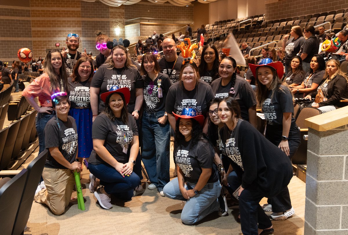 Day one of MVISD Convocation was full of energy, laughter, and heartwarming moments. Our amazing elementary teachers showed up and showed OUT in full themed outfits — from Disney characters, Star Wars and more! 👀