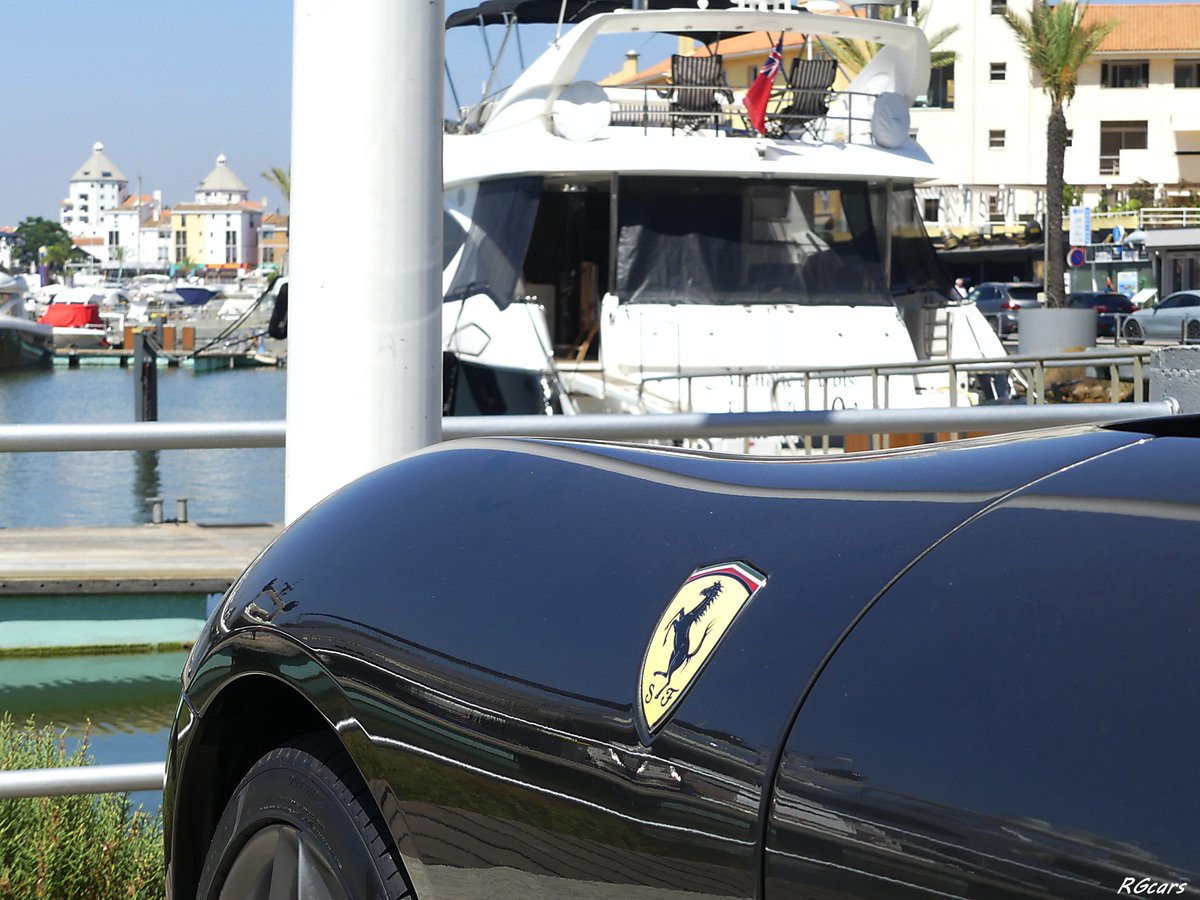 #Ferrari Roma Spider 🇮🇹
sexy time ...