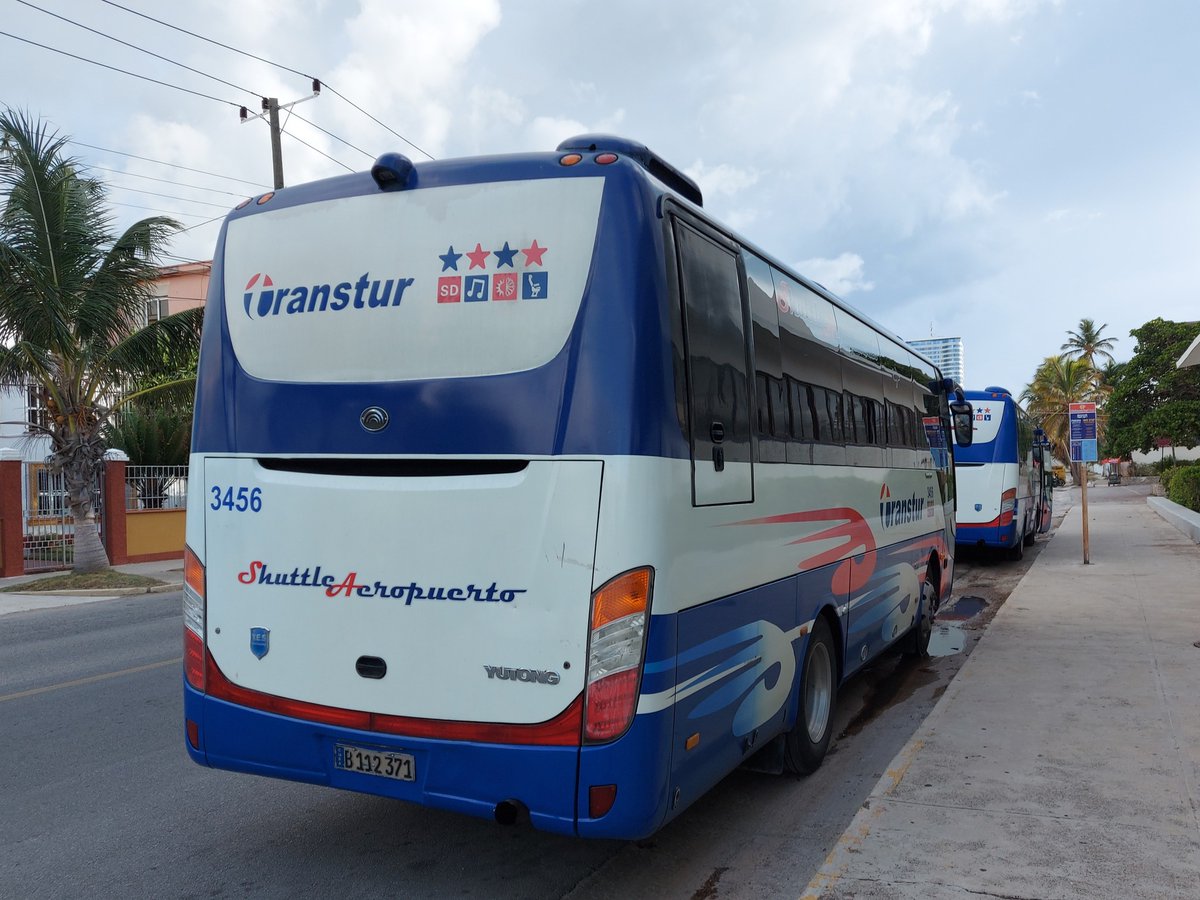 ¿Sabías que por el módico precio de 5 USD te llevamos hasta el aeropuerto internacional José Martí?