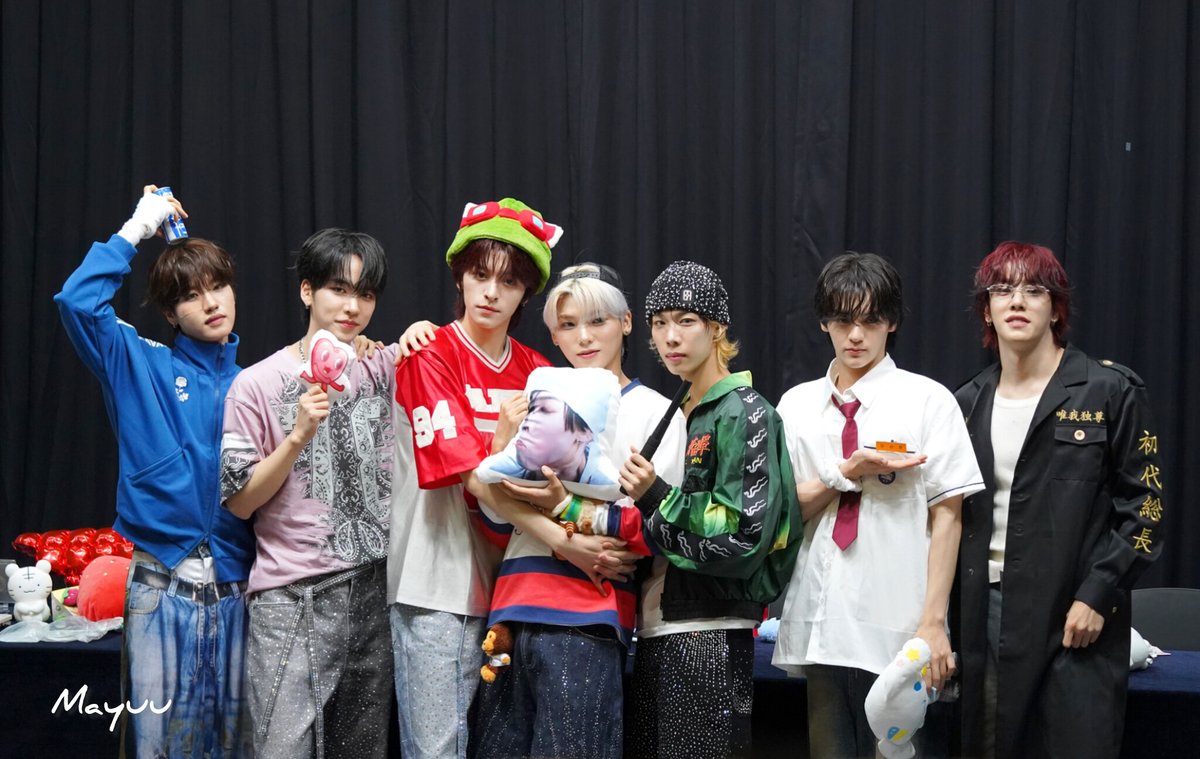 앞으로도 함께하는 모든 순간이 별처럼 반짝였으면 좋겠어!! 진심으로 사랑해🫶
#엔싸인과_코스모가_함께한_2년
#nSSign_2nd_Anniversary