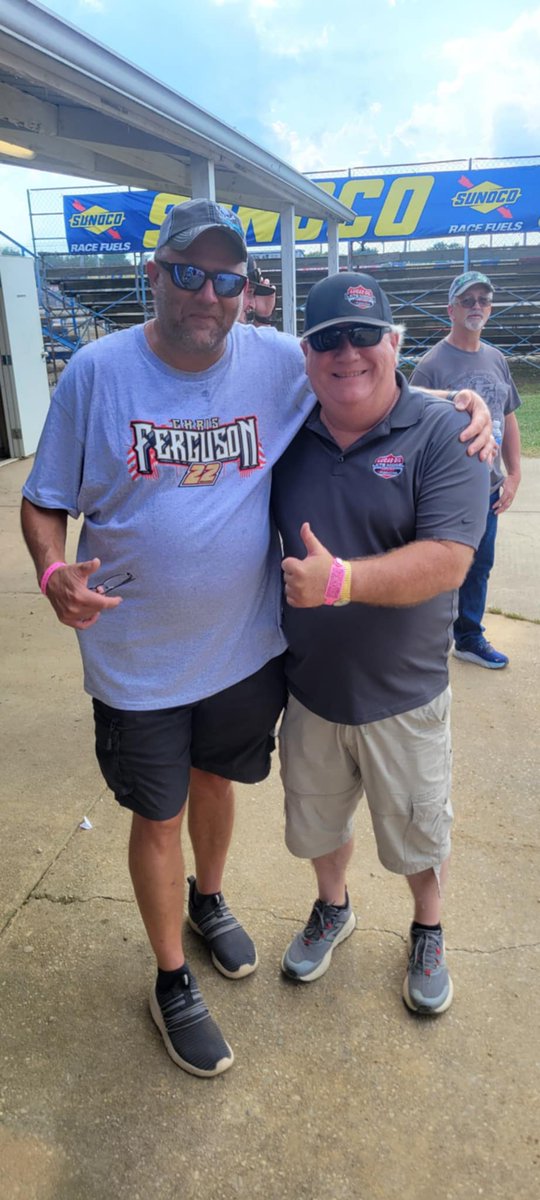 SCTimC_72's tweet photo. The one and only @EssexLucasOil . It was great seeing  you again.
@lucasdirt 
@FloRacing 
#North/South 100 https://t.co/6125Pb3jhA