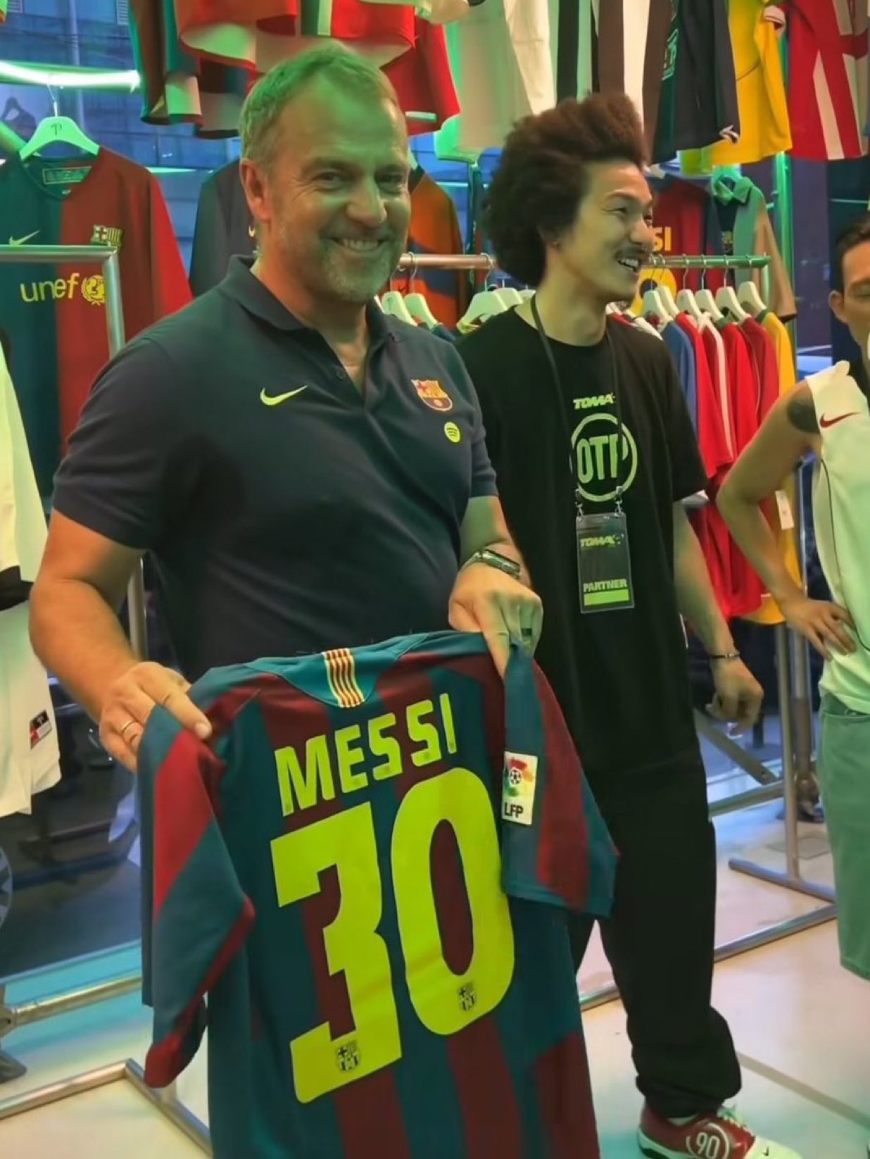 リオネル・メッシ キャプテンマーク＆ネームタグ展示フレーム