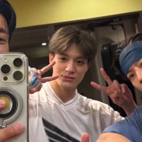 O9aamdjd's tweet image. 도토링 🤎