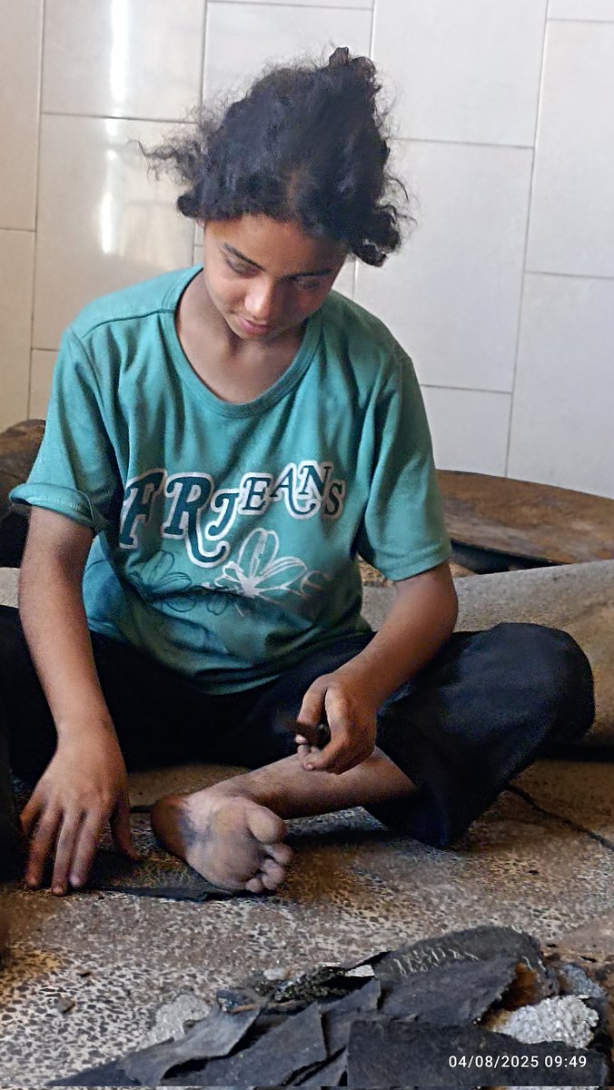 RONAK FROM GAZA 🇵🇸 (@ronak_almasri) on Twitter photo My daughter Rahaf is crying from lack of food. What should we say to the world that is dying of hunger? We need your help to save us. Please help me.<a href="/shazawaa/">shaz</a> <a href="/ainiladra/">leila</a> <a href="/Louis_Allday/">Louis Allday</a> <a href="/AtchaJohn/">Kindly Atcha 🍀</a>
donorbox.org/help-ronak My daughter Rahaf is crying from lack of food. What should we say to the world that is dying of hunger? We need your help to save us. Please help me.<a href="/shazawaa/">shaz</a> <a href="/ainiladra/">leila</a> <a href="/Louis_Allday/">Louis Allday</a> <a href="/AtchaJohn/">Kindly Atcha 🍀</a>
donorbox.org/help-ronak
