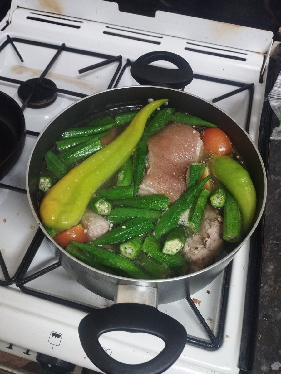 RogerOnX1990's tweet photo. No live today cause I had a little too much irl things to do but here what I wanted to cook on stream https://t.co/K2DUcaw8RW