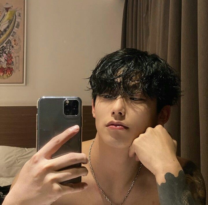 FlyByRoll's tweet image. Bored waiting for you