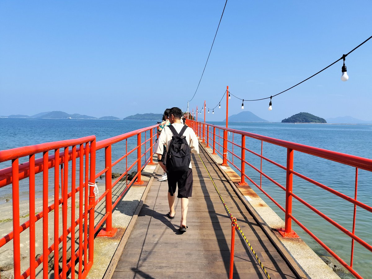 おはようございます🌞
朝7時からはTOKAI RADIO【Weekend Step】をお届けします📻️

四国を巡る電車旅から帰ってきました🚇️3日間電車三昧！
高知の絶景や絶品カツオ、さらには幻の神社も🌈旅のお話は番組で🌻
#djcocoro
#Weステ
#TOKAIRADIO 
#高知
#はりまやばし 
#津嶋神社
#四万十川
#あんぱん