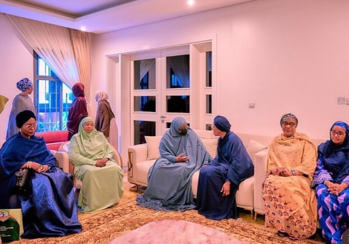 Bashir Ahmad, OON (@bashirahmaad) on Twitter photo First Lady, <a href="/SenRemiTinubu/">Sen Oluremi Tinubu, CON</a> visited former First Lady, Hajiya Aisha Buhari today, in Kaduna. First Lady, <a href="/SenRemiTinubu/">Sen Oluremi Tinubu, CON</a> visited former First Lady, Hajiya Aisha Buhari today, in Kaduna.