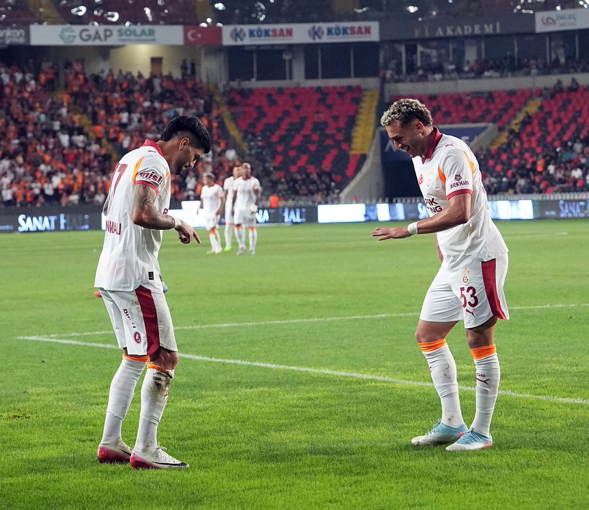 Kuşlar ağladığına göre doğru yoldayız daha yeni başladık daha çok ağlatacağız sizi 🤫💛❤