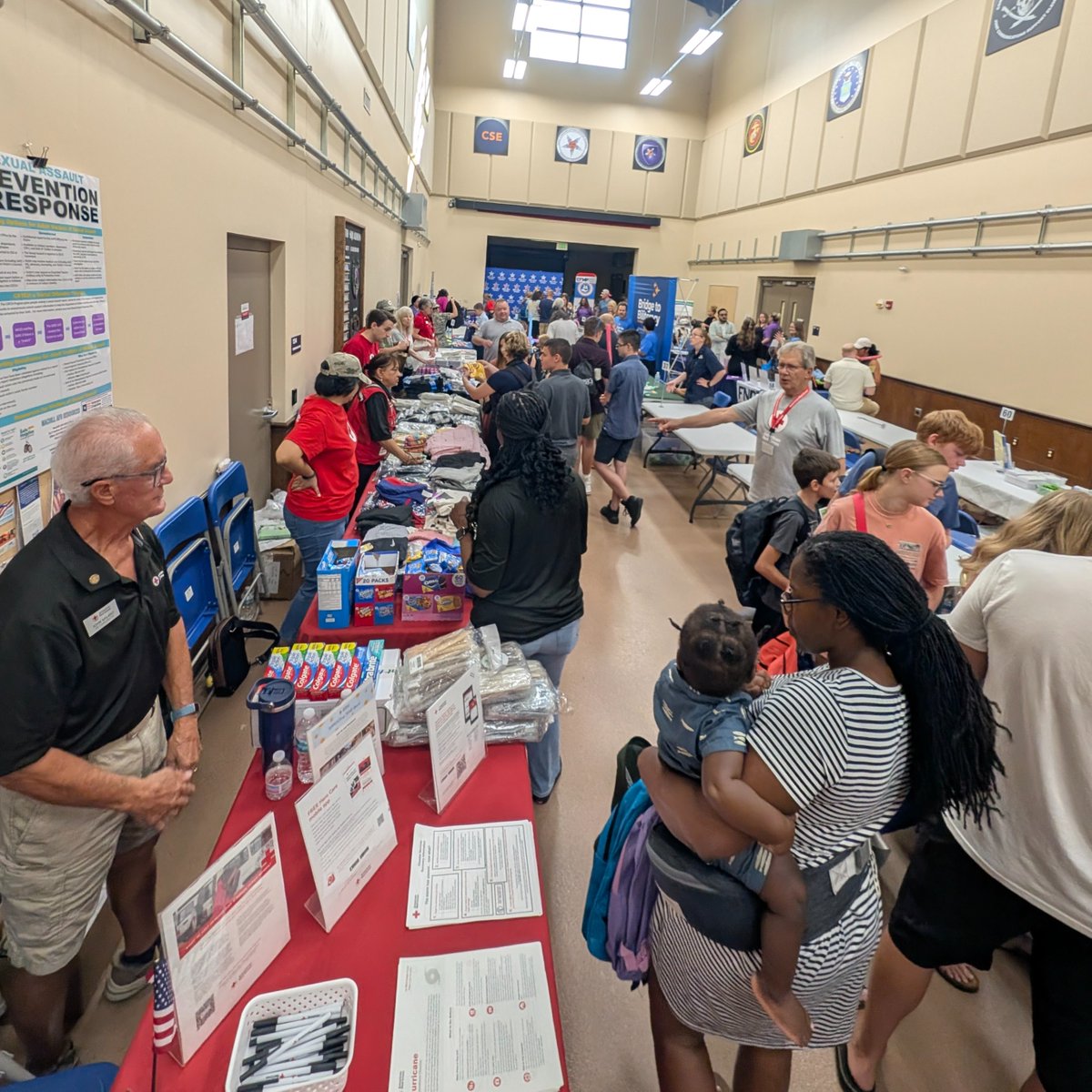 Beaches and back-to-school! 🏖️📚 This past weekend, our volunteers were honored to participate in two events at MacDill Air Force Base -- MARCENT family beach day and MacBack to School. We had a blast!