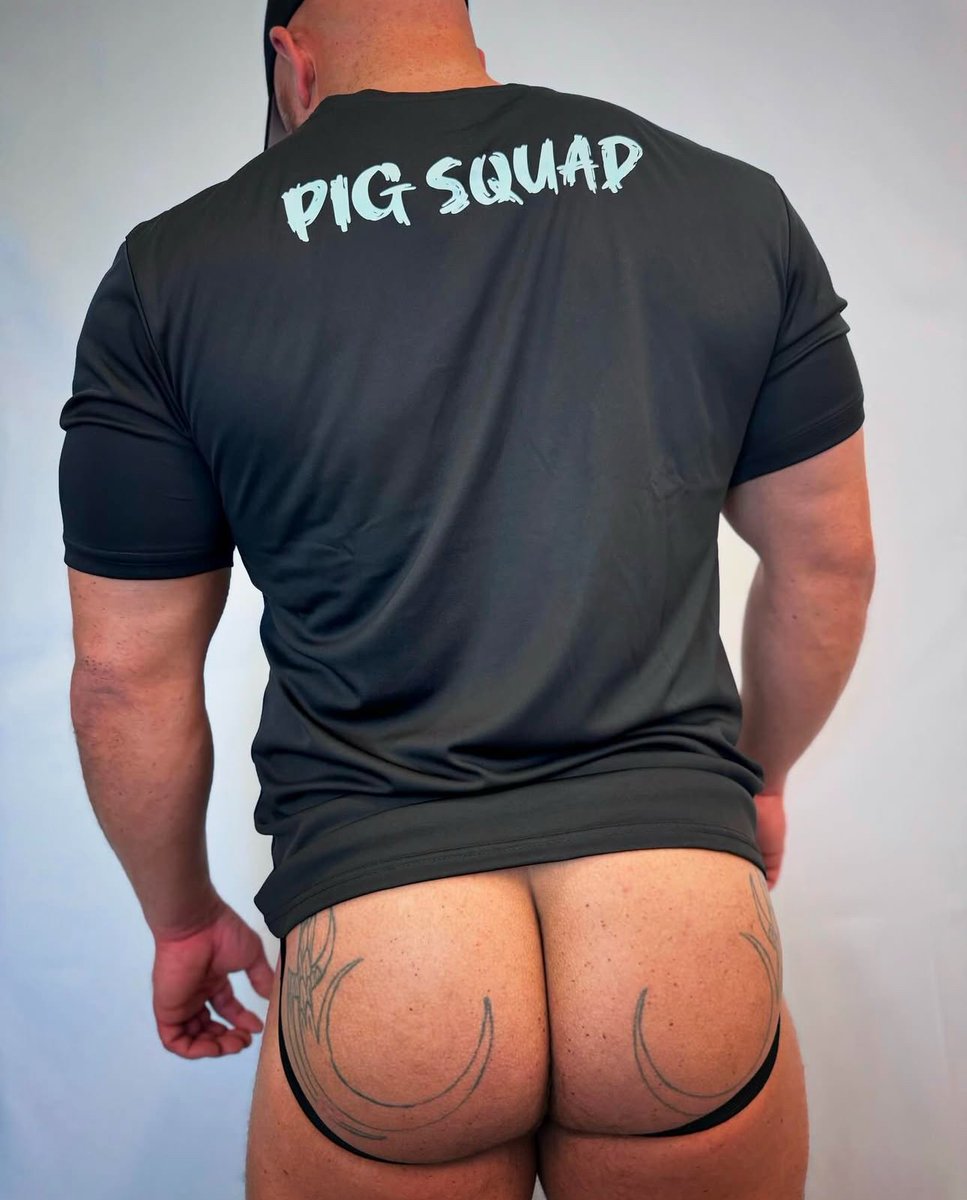 TheFuzzyPeach. (@upthemanhole) on Twitter photo 