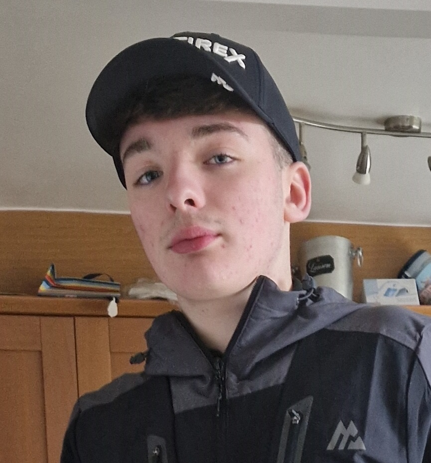 Gardaí are seeking the public's assistance in tracing the whereabouts of 15-year-old Sean Kennedy, who is reported missing from The Ward, Co. Dublin, since Tuesday 5th August 2025.

Sean was last seen in The Ward, Co. Dublin, on Tuesday 5th August 2025 at approximately 4pm.