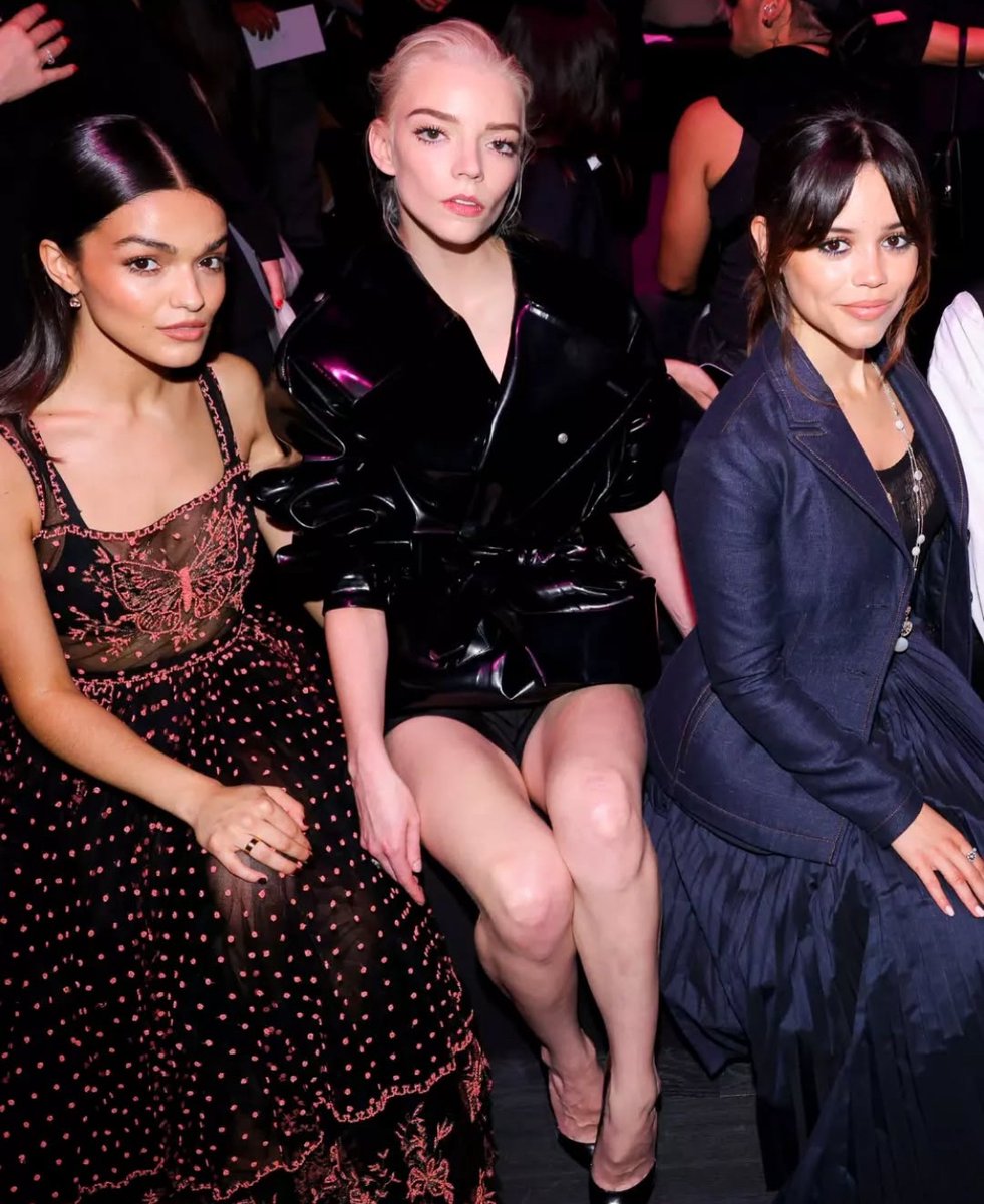 anyafolders's tweet image. Anya Taylor-Joy, Rachel Zegler, and Jenna Ortega at a fashion show last year