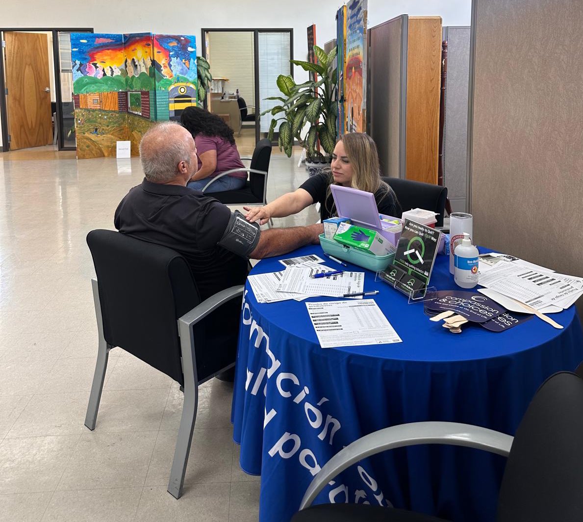 ConsulMexAlb (@consulmexalb) on Twitter photo ¡Es hoy, es hoy!
🩺💙 Jornada de Salud en <a href="/ConsulMexAlb/">ConsulMexAlb</a>
🏠 Dirección: 1610 4th St NW, Albuquerque, NM 87102
Nuestra #VDS está ofreciendo:
🩸 Pruebas de glucosa
💓 Medición de presión arterial
📋 Información sobre programas y servicios para el cuidado de tu salud
¡Cuida tu ¡Es hoy, es hoy!
🩺💙 Jornada de Salud en <a href="/ConsulMexAlb/">ConsulMexAlb</a>
🏠 Dirección: 1610 4th St NW, Albuquerque, NM 87102
Nuestra #VDS está ofreciendo:
🩸 Pruebas de glucosa
💓 Medición de presión arterial
📋 Información sobre programas y servicios para el cuidado de tu salud
¡Cuida tu