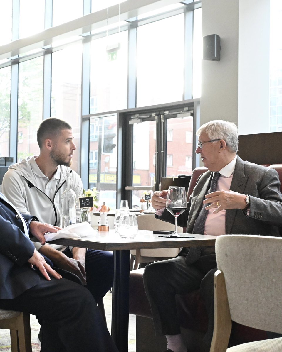 RE-UNITED 🥹❤️