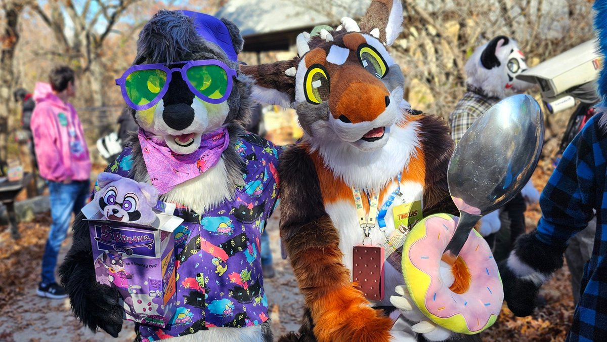 Raccoon Spoon (@raccoon_spoon5) on Twitter photo It's fun to share the spoon sometimes ;) <a href="/DogTibbs/">Tibbs 🐶/Arizona🦘</a>
#furry #fursuit #raccoon #FursuitFriday It's fun to share the spoon sometimes ;) <a href="/DogTibbs/">Tibbs 🐶/Arizona🦘</a>
#furry #fursuit #raccoon #FursuitFriday
