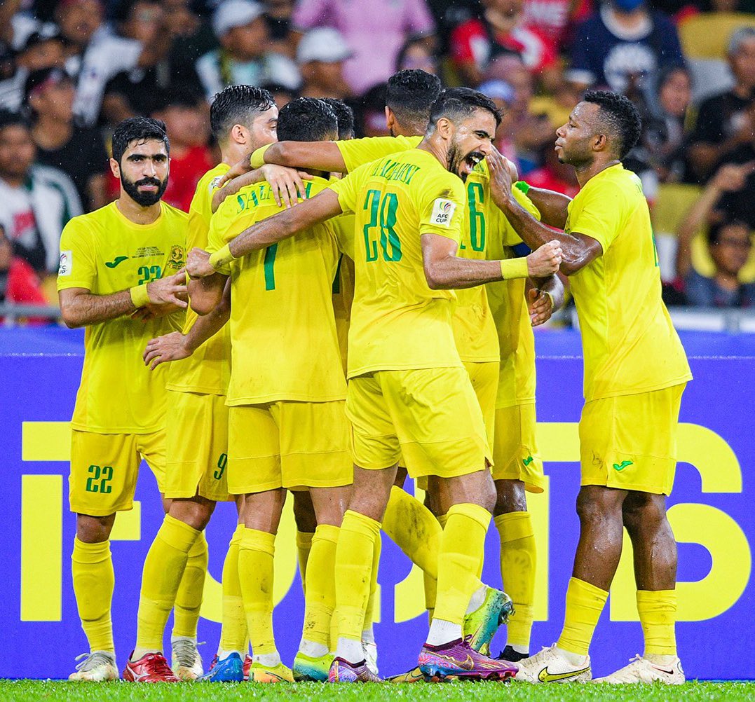 🔥 مانشيت 3:

“الصقر العُماني لا يخاف السفر!”
السيب يُجيد المواجهات خارج الديار، وسبق أن أحرج فرقًا أقوى من جوا.
بعض الصبر + تركيز هجومي = بطاقة تأهل تاريخية!
#الامبراطور 
#السيب
