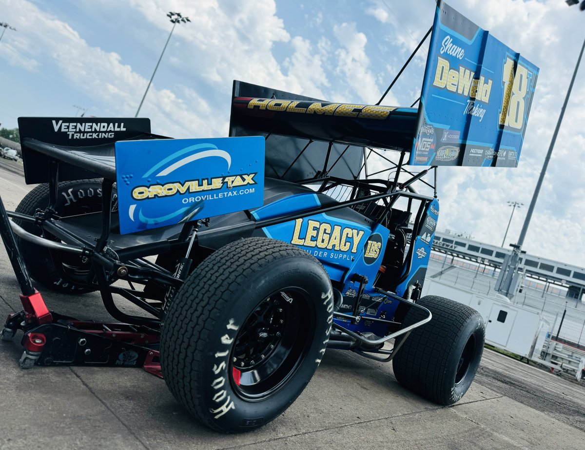World of Outlaws (@worldofoutlaws) on Twitter photo Jacksonville, OR’s <a href="/TannerHolmes18/">Tanner Holmes</a> was one spot away from locking into tomorrow’s LCS.
But #HardKnox night serves up an opportunity for him to secure a spot in his first #NOSvilleNationals Championship Feature in his third try!
📺 dirtvision.com/event/8-8-25-k… Jacksonville, OR’s <a href="/TannerHolmes18/">Tanner Holmes</a> was one spot away from locking into tomorrow’s LCS.
But #HardKnox night serves up an opportunity for him to secure a spot in his first #NOSvilleNationals Championship Feature in his third try!
📺 dirtvision.com/event/8-8-25-k…