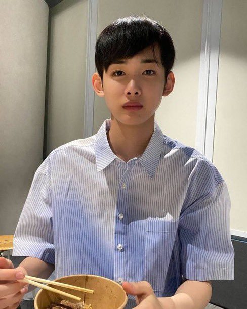 룽:사인은부검입니다.
밥:?