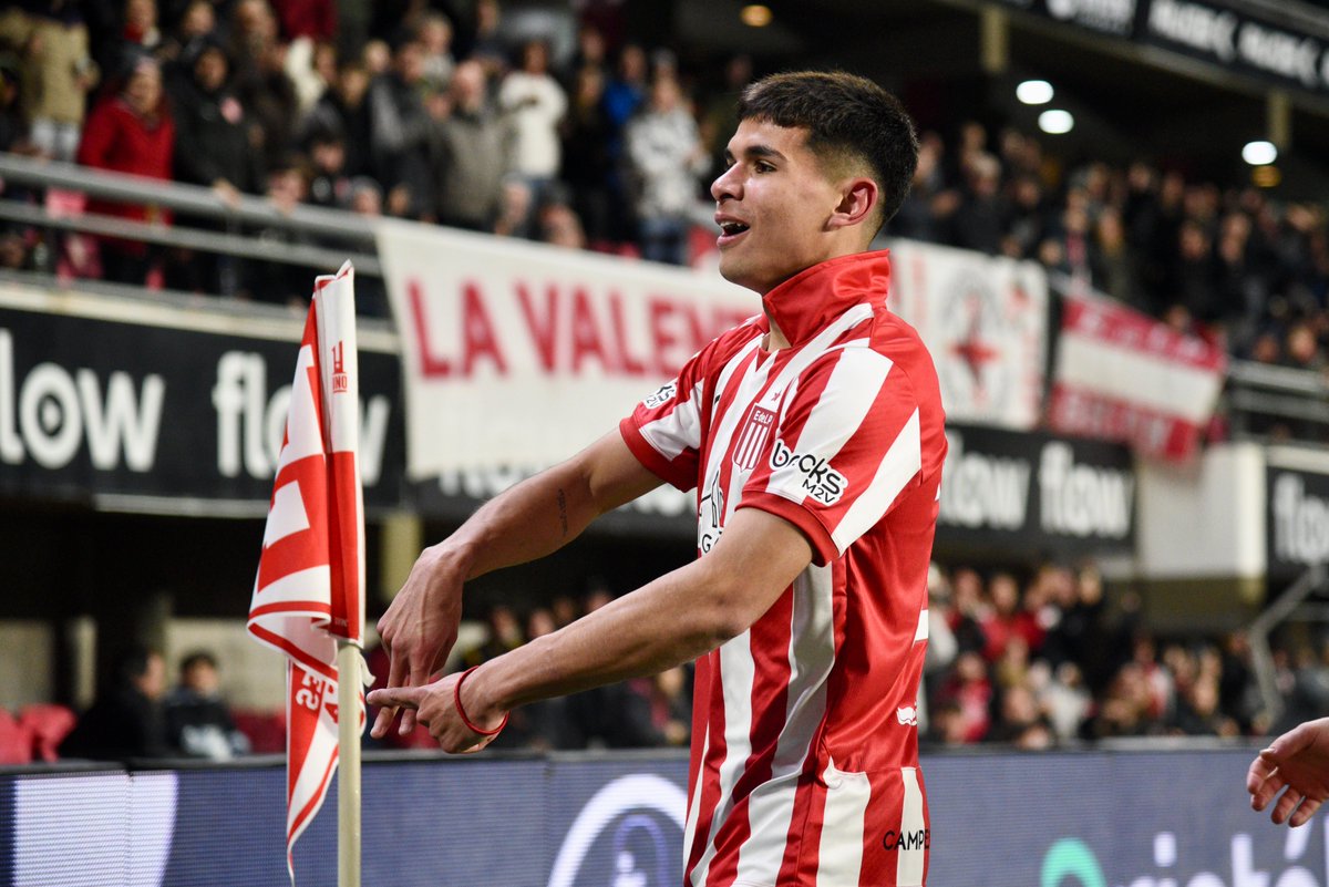 EdelpOficial's tweet photo. 📸 La noche de Fabri Pérez. https://t.co/HWG4QcihXq