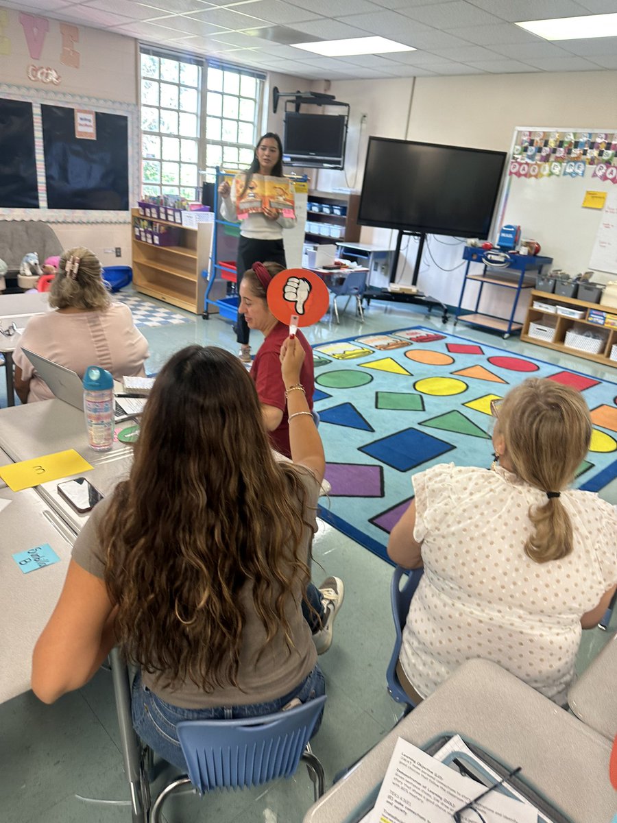 From PreK to 2nd grade, our teachers set the bar high! They hold students to standards of excellence and deliver high-quality instruction every day. This is what it looks like when high-performing educators are in action! 💫📚. They model what it means to learn and lead together