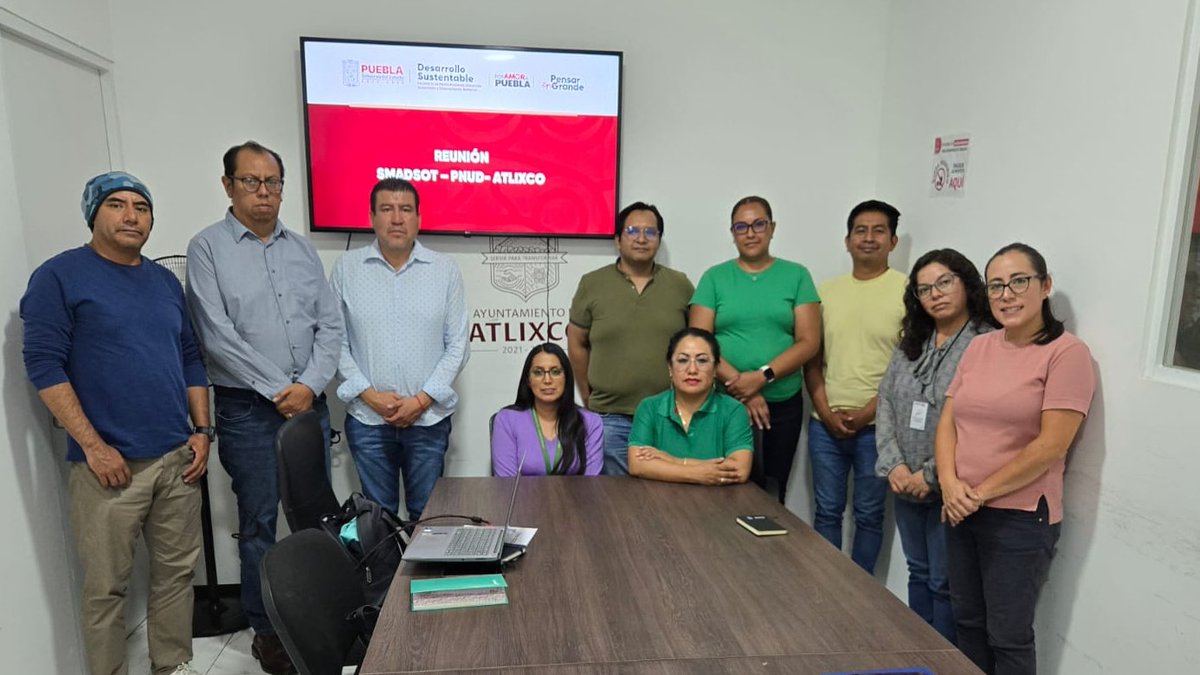 PNUD_Mexico's tweet photo. 🤝 Personal del @PNUD_Mexico  y de @AmbienteGobPue  sostuvo reunión con el Gobierno de @AtlixcoAyto  para definir la ruta de trabajo y las siguientes acciones, alineadas al Proyecto #PueblaResilienteAnteDesastres. https://t.co/bU420R8gOh