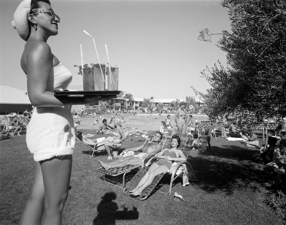 Vegas Visual (@vegas_visual) on Twitter photo Drink service at <a href="/SAHARALasVegas/">SAHARA Las Vegas</a>.
August 8, 1954📸Las Vegas News Bureau/<a href="/LVCVA/">Vegas Means Business</a> Drink service at <a href="/SAHARALasVegas/">SAHARA Las Vegas</a>.
August 8, 1954📸Las Vegas News Bureau/<a href="/LVCVA/">Vegas Means Business</a>