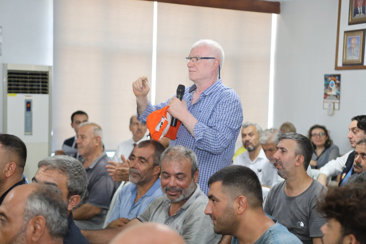 Valimiz Sn. Yavuz Selim Köşger’in bugün gerçekleştirdiği mutat Cuma programına katılım sağladık.

Sanayi Camii’nde Cuma namazı sonrasında, Yüreğir Madeni Esnaf Sanatkarlar Odası’nda vatandaşlarımızla bir araya geldik. Halkımızın taleplerini dinlediğimiz vatandaş buluşmasını