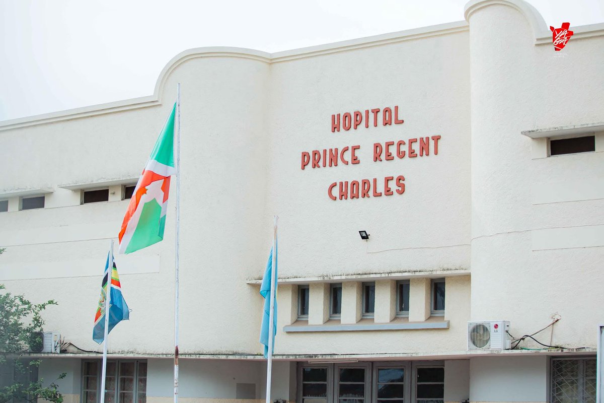 IntumwaNews's tweet photo. #Burundi: Hopital Prince Regent Charles : Incident technique résolu, services pleinement opérationnels

Contrairement à des informations erronées diffusées par certains médias sans vérification préalable, privilégiant le sensationnel sur l'exactitude, nos reporters présents à l'hôpital Prince Régent Charles @hprcinfo attestent que l'incident technique sur un groupe électrogène ce matin a été entièrement résolu. Le matériel défectueux a été remplacé avant midi.  

La morgue fonctionne normalement sans aucune interruption. Les services d'urgence maintiennent leurs pleines capacités opérationnelles. Aucun appel aux familles concernant les corps n'a été lancé.  

Une source officielle du ministère de la Santé déclare : "La situation est totalement maîtrisée. Les rumeurs de paralysie hospitalière sont infondées. Toutes les fonctions médicales critiques sont assurées sans discontinuité."  

L'établissement rappelle l'impérieuse nécessité pour les médias de recouper les faits auprès des canaux institutionnels avant toute publication.