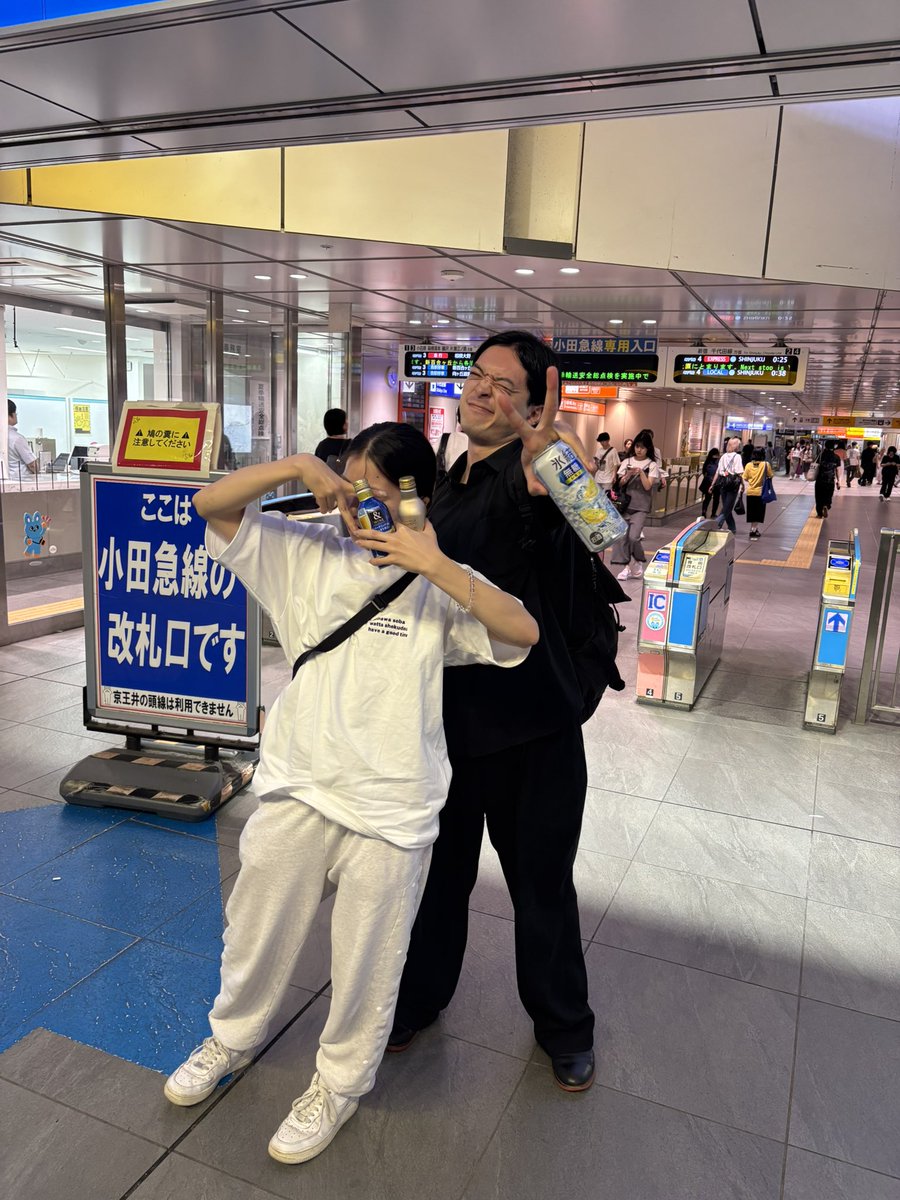 日付変わって本日！ラストツーの実感が湧いてきました。
下北沢ベースメントバーにて11:30より！まだご予約間に合いますので連絡ください。寝ないとやばだ、ねる！