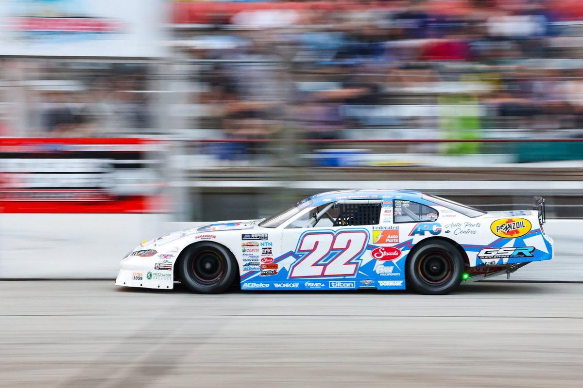 Another win in the books for Kyle Steckly at Sauble Speedway✔️

Une autre victoire dans les livres pour Kyle Steckly au Sauble Speedway ✔️