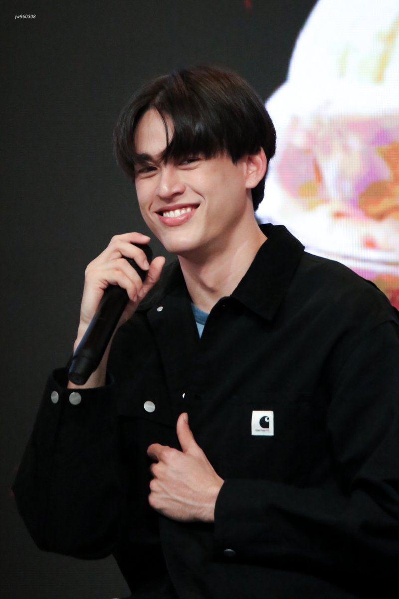 960308jw's tweet photo. hbd lil G 😸🎂

#กวินแคสกี้28ขวบแล้วครับ
#GawinCaskey https://t.co/Uy50OpFFtU