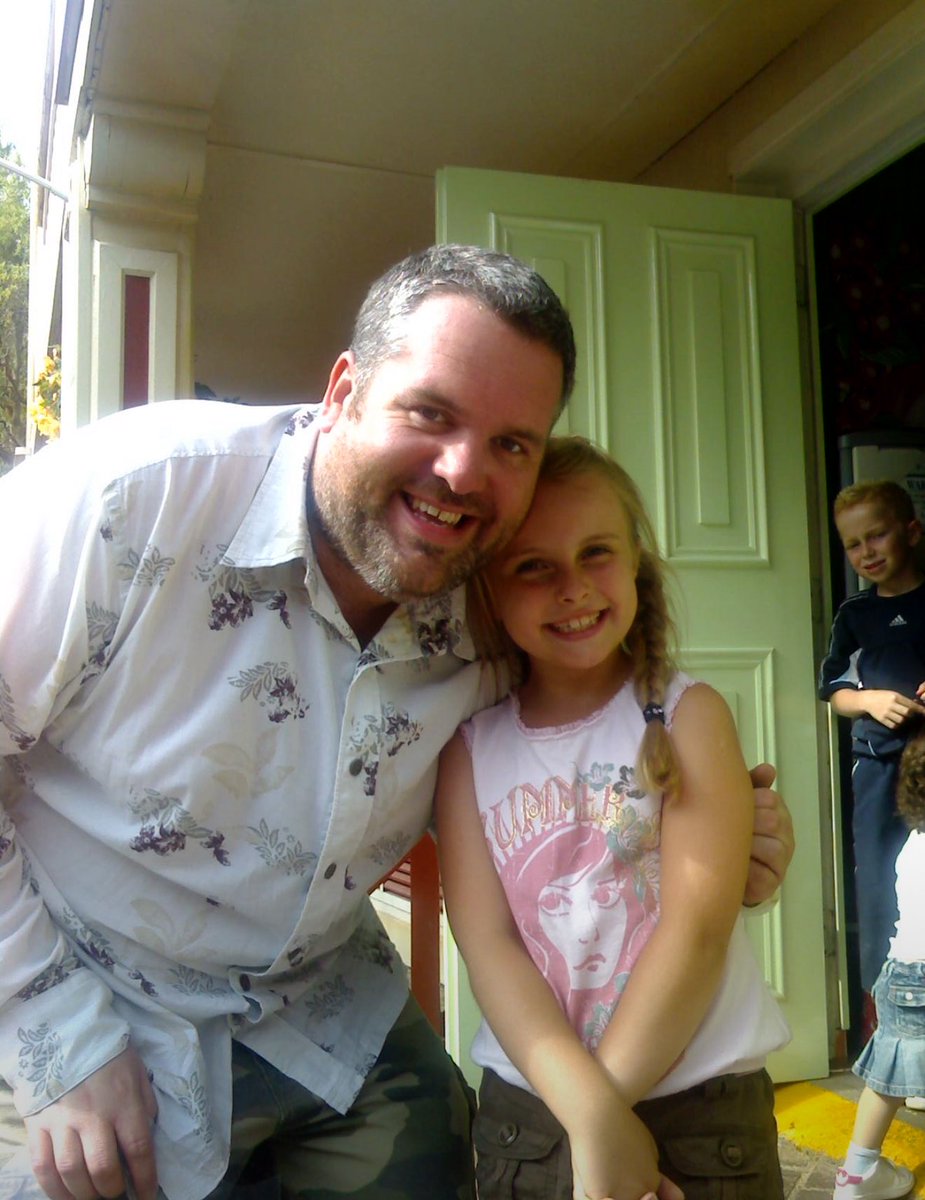 kickitintotouch's tweet photo. The day @ChrisMoyles met Maisie @CWOA 19 years ago today😳 https://t.co/VHZjmw1MfA