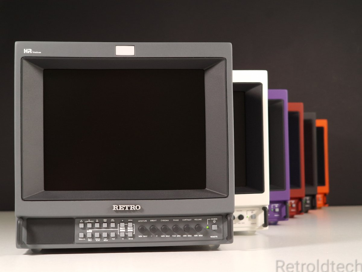 Retroldtech's tweet image. Like Pokémon, but PVMs.
Hard to pick a favorite when they all bring back something different.
Gray, white, purple, red, black, orange... what&apos;s your starter?
#MiniPVM #Retroldtech #ColorCombo #CompactMonitor #4by3 #RetrogamingSetup #pvmmonitor