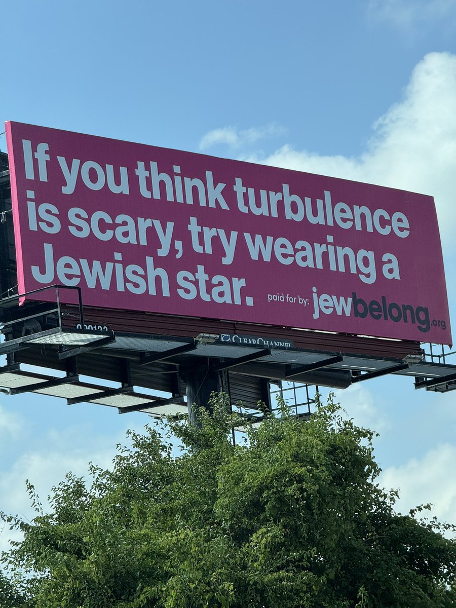 wallyrashid's tweet photo. Saw this leaving the airport https://t.co/nCCBpAAtud